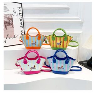 Colorful hand-held bucket bag with puppy pattern